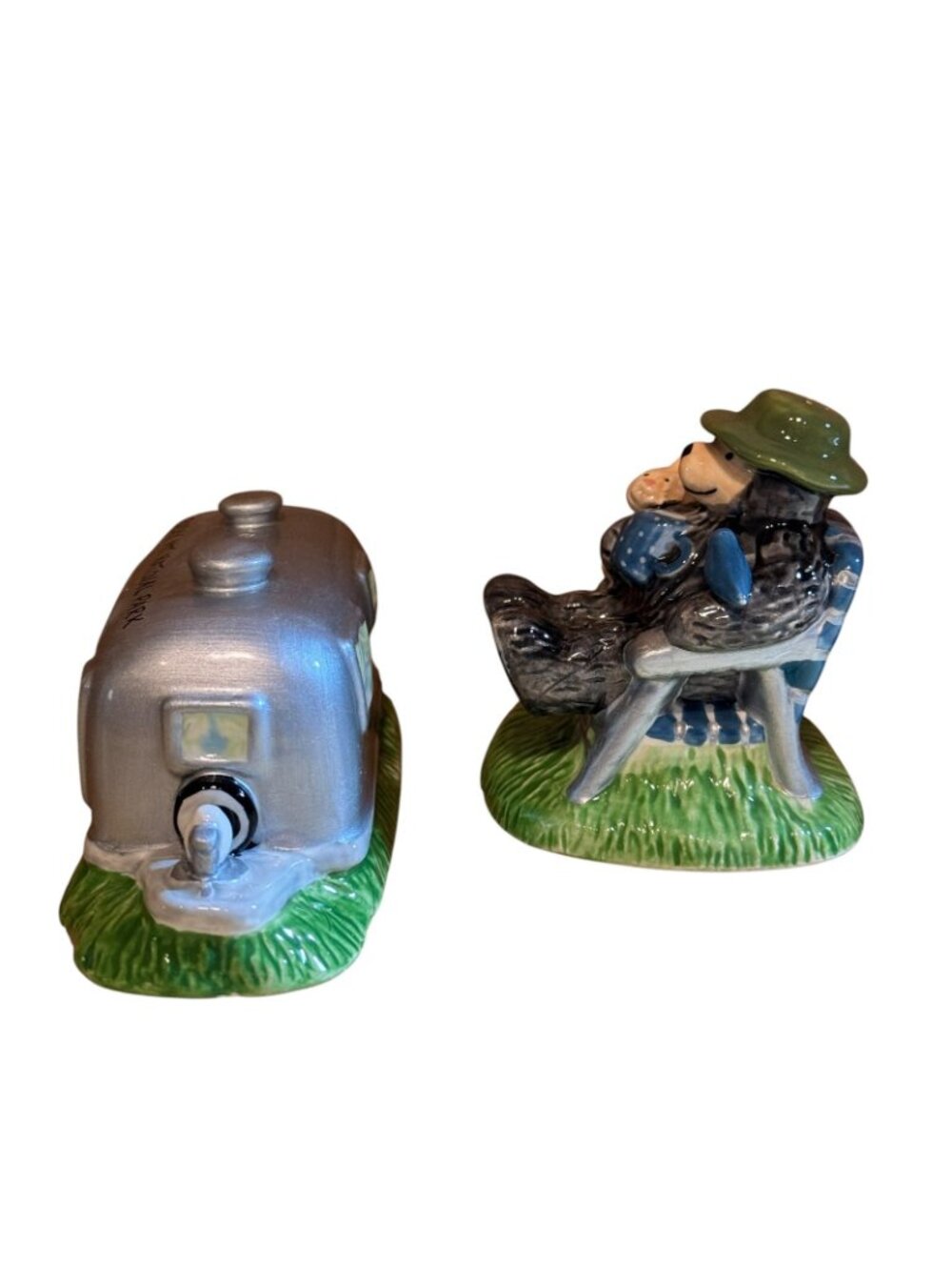 Airstream Camper Bear Bunny Bird Salt Pepper Shakers Spring Summer Cape Shore - Picture 2 of 10
